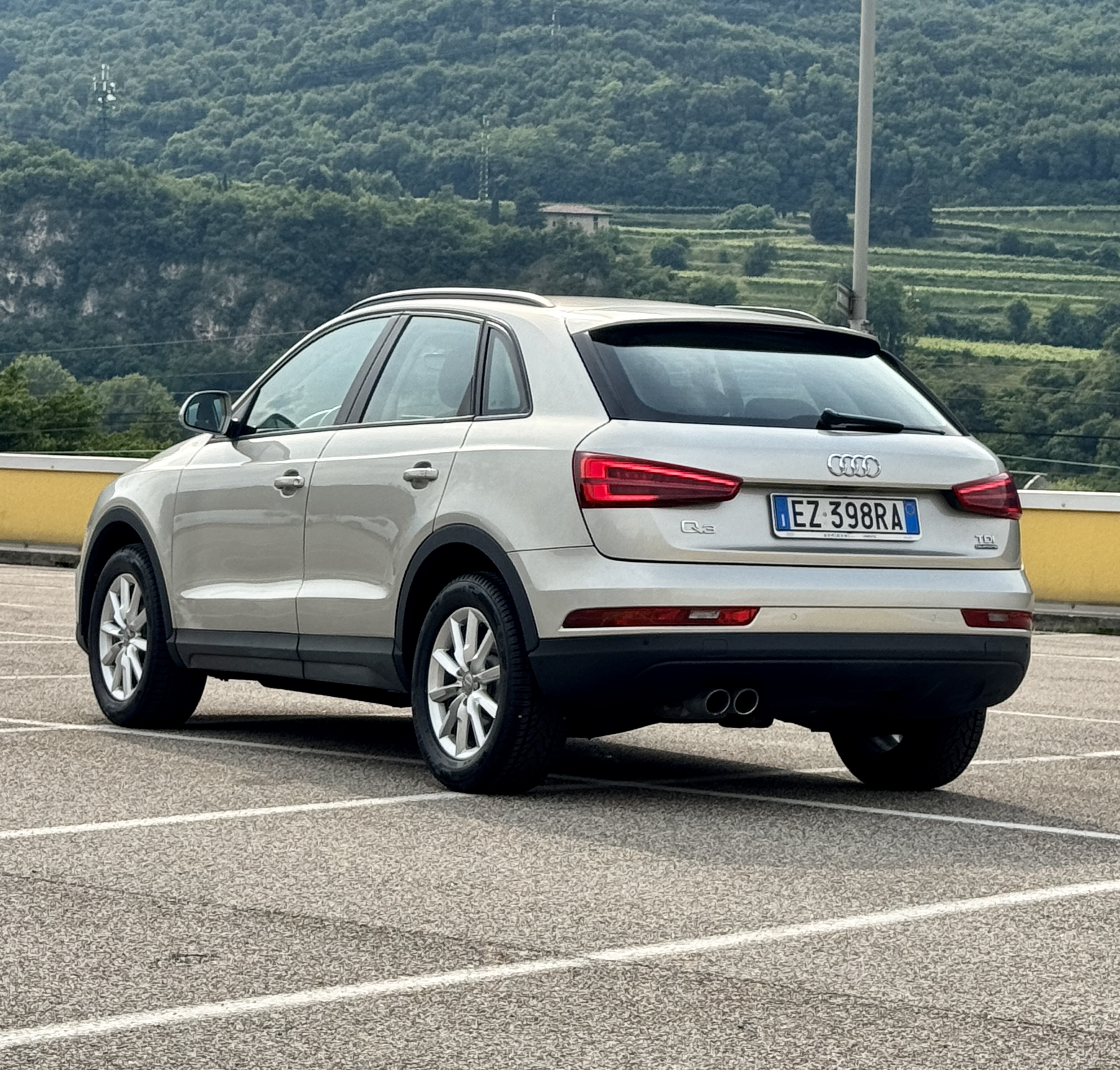 Audi Q3 TDI QUATTRO Edition Sport (2015) — foto 4