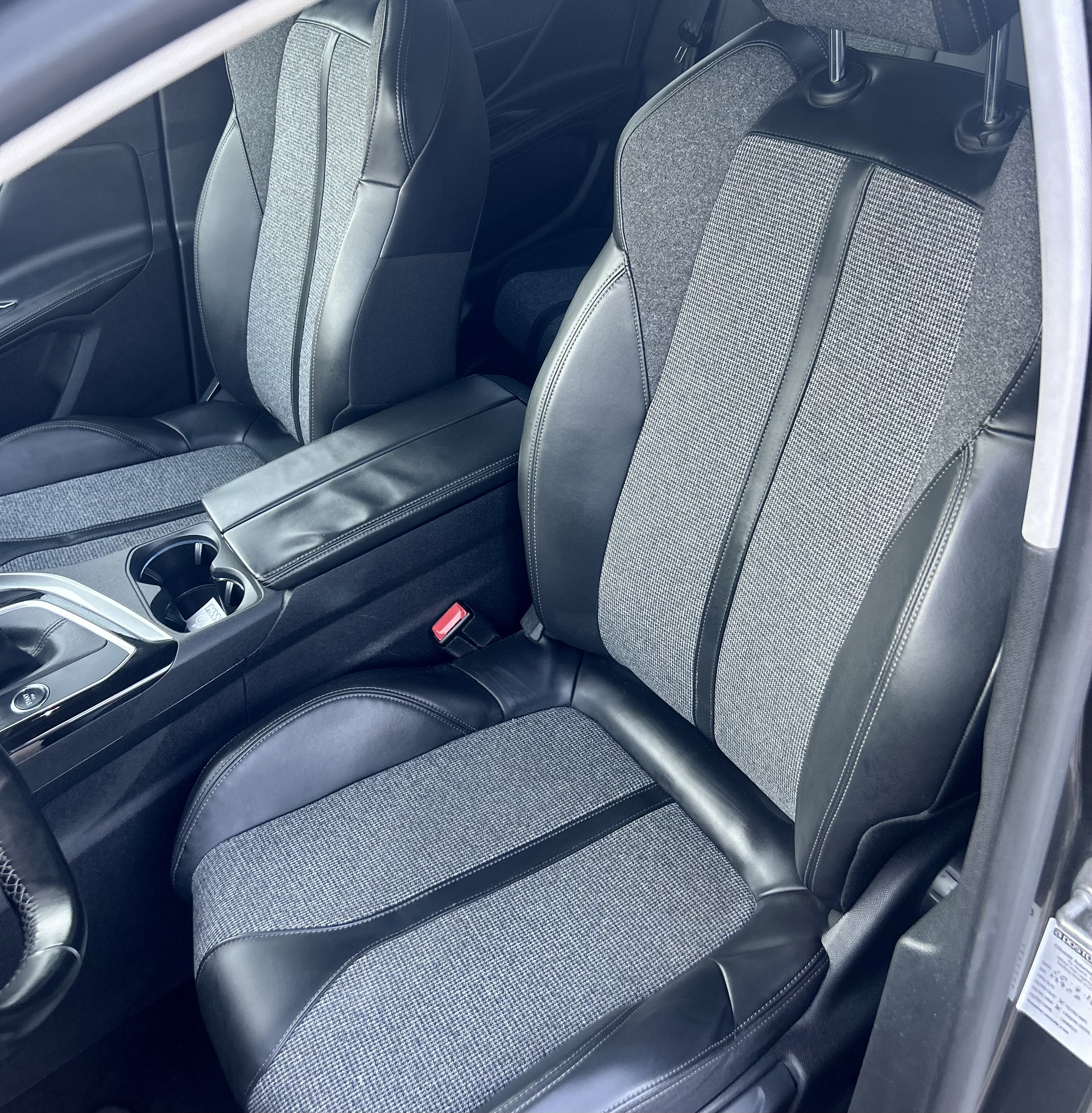 Peugeot 3008 BlueHDi Allure (2018) — foto 13