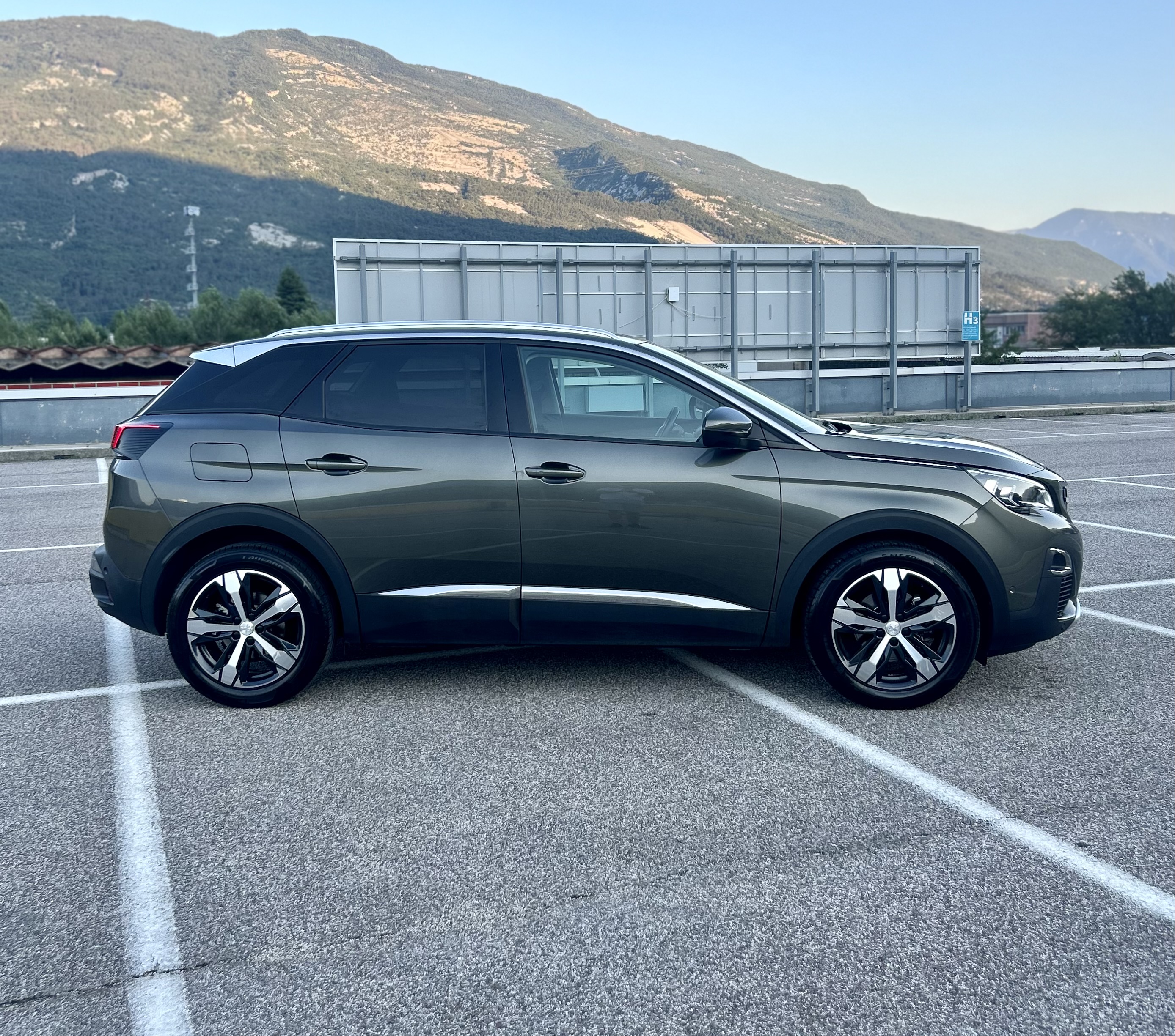 Peugeot 3008 BlueHDi Allure (2018) — foto 8
